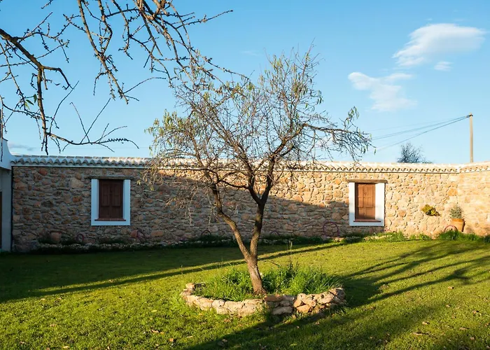 Apartamentos Turisticos Rurales Camino Rio Peralta